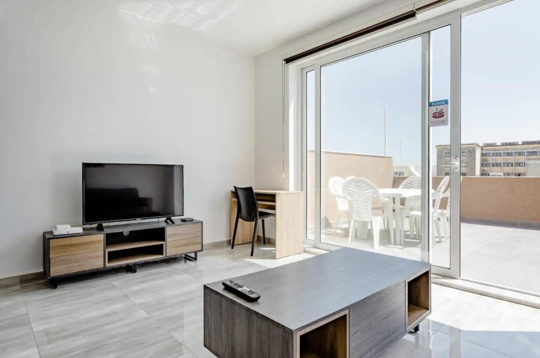 F12 Room 1, Private Room Two Single Beds Shared Bathroom In Shared Flat Msida Dış mekan fotoğraf